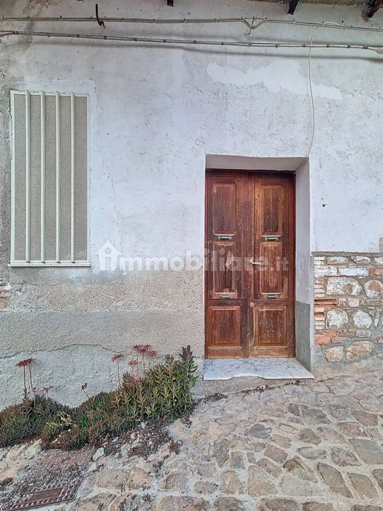 Open space via Montello, Centro, Caronia - foto 2