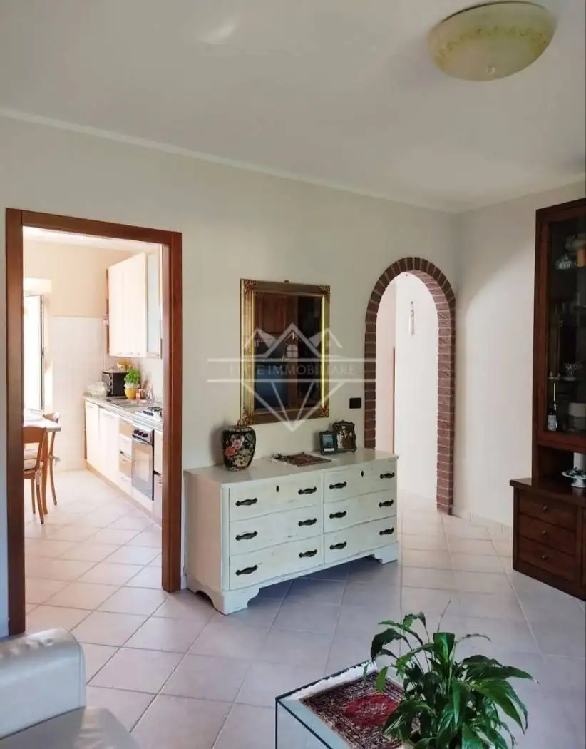 Appartamento in vendita a Massa