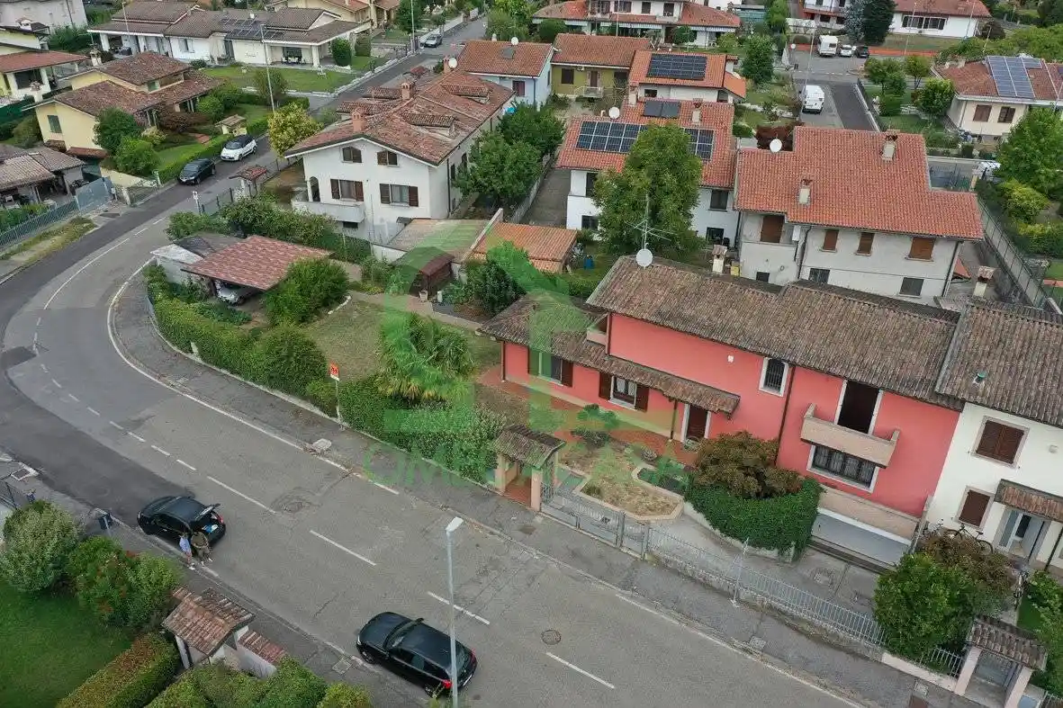 Villa in vendita a Casalpusterlengo