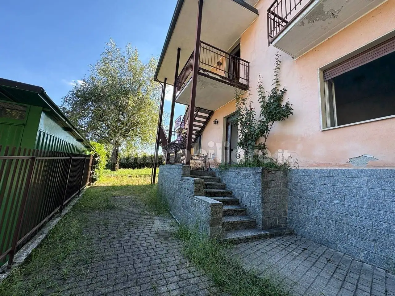 Villa in vendita a Castronno