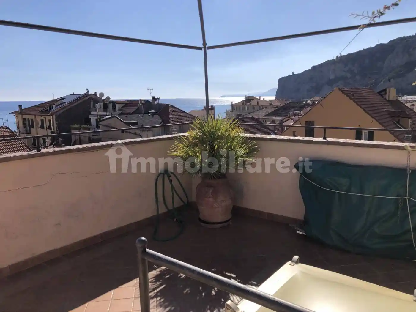 Appartamento in vendita a Finale Ligure