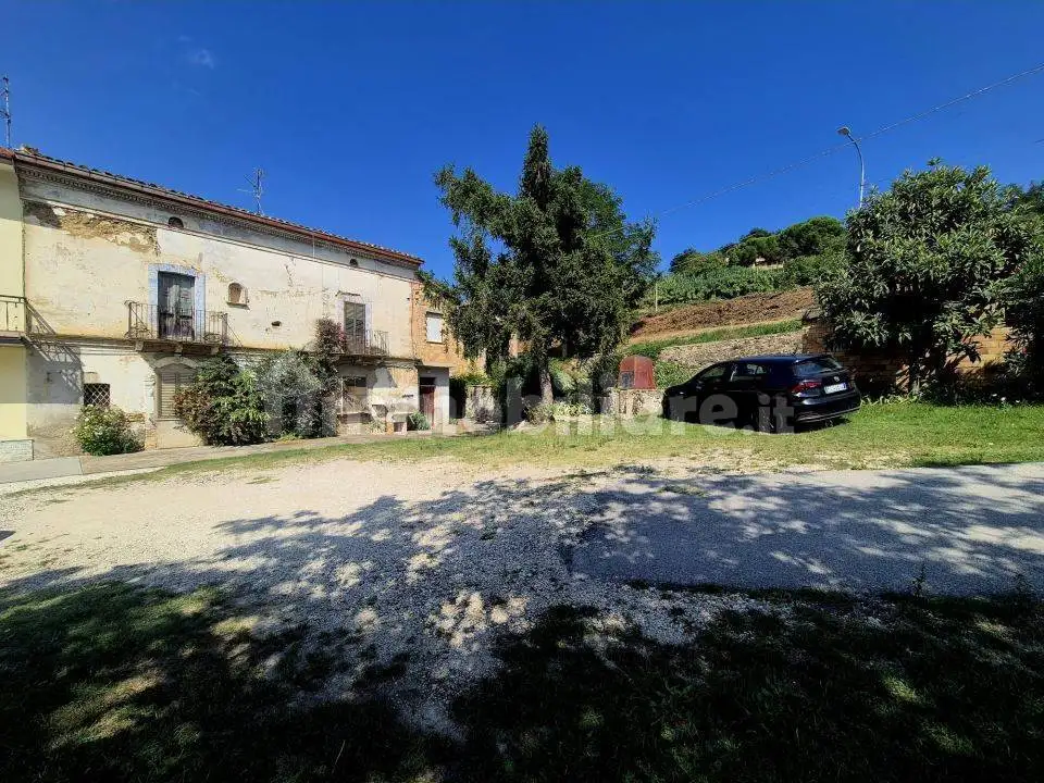 Casa indipendente in vendita a Filetto