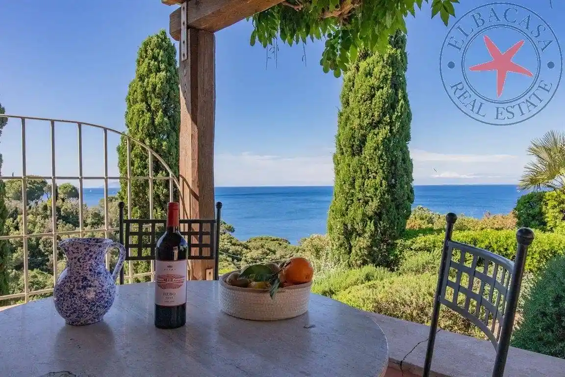 Villa in vendita a Capoliveri