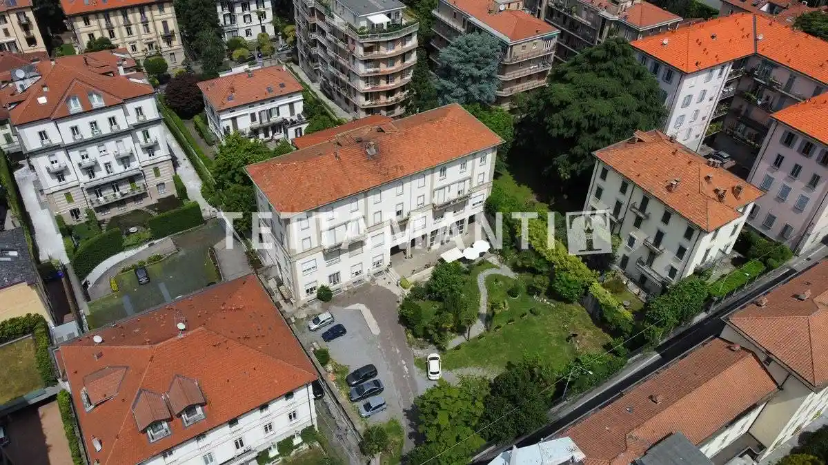 Palazzo - Edificio in vendita a Como