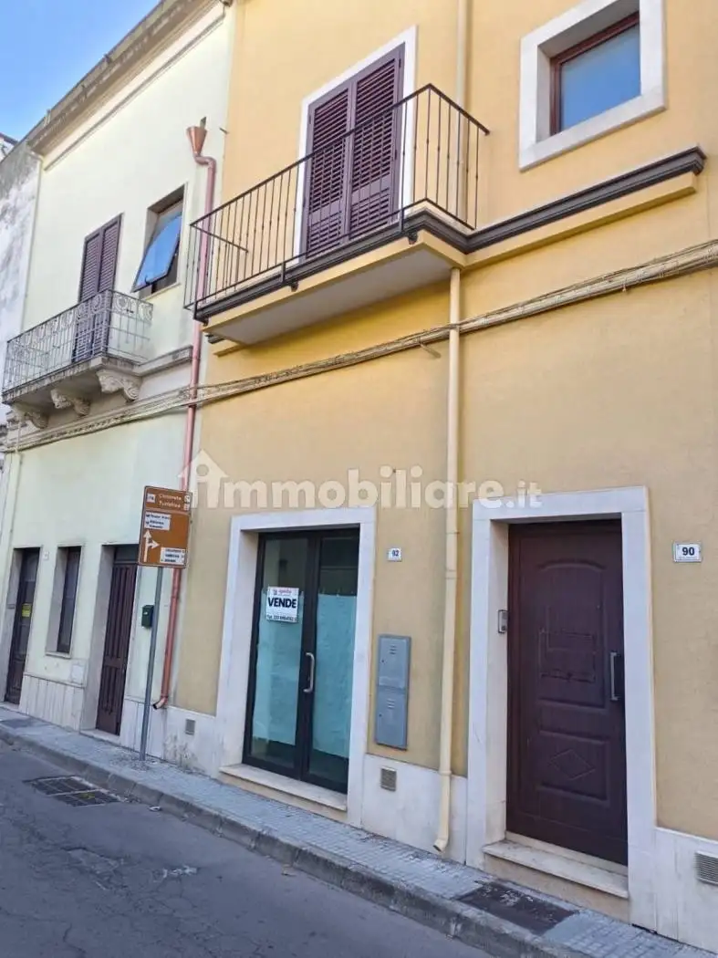 Appartamento in vendita a Aradeo