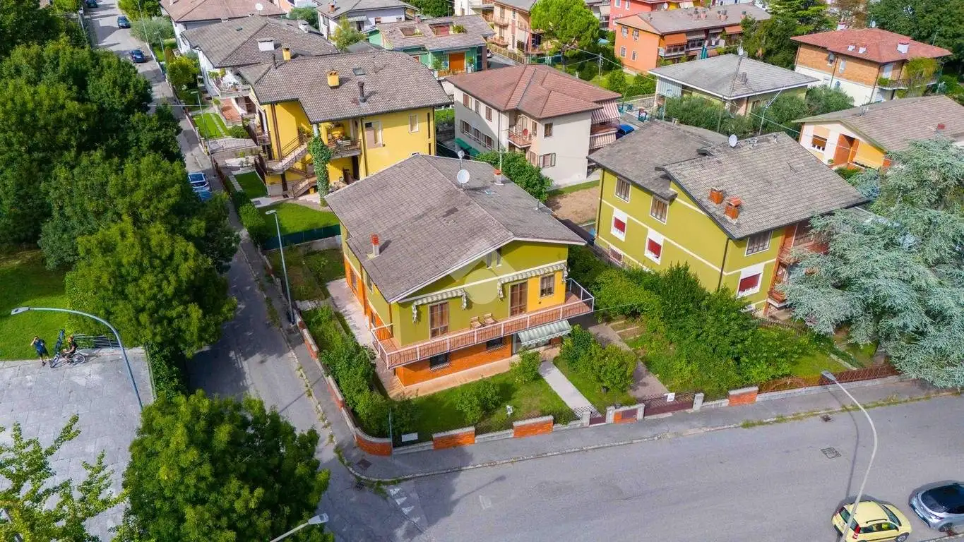 Villa in vendita a Verona