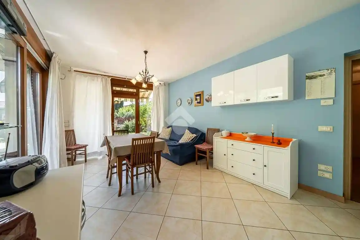 Villa bifamiliare via Contrada Grande 18, Quinto, Verona - foto 3