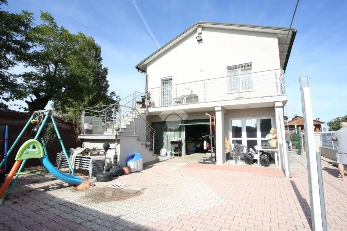 Villa in vendita a Sala Bolognese