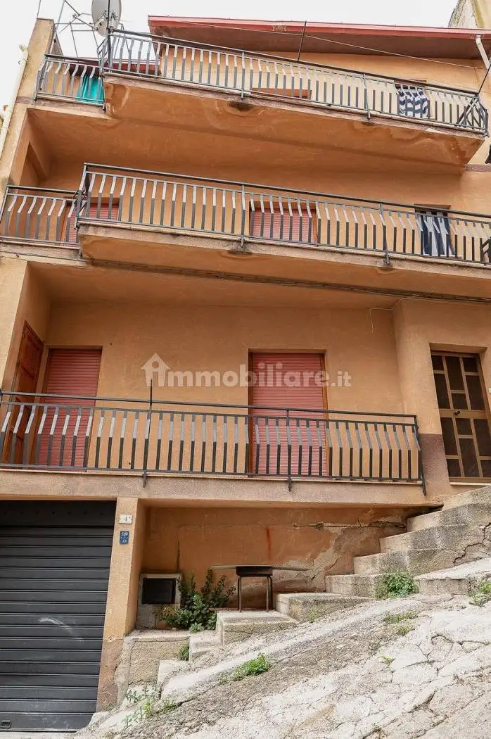 Casa indipendente in vendita a Camporeale