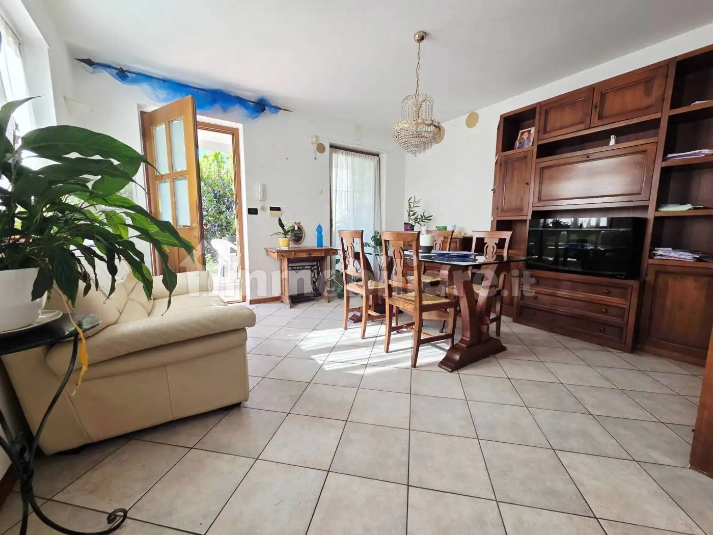 Appartamento in vendita a Roverè della Luna