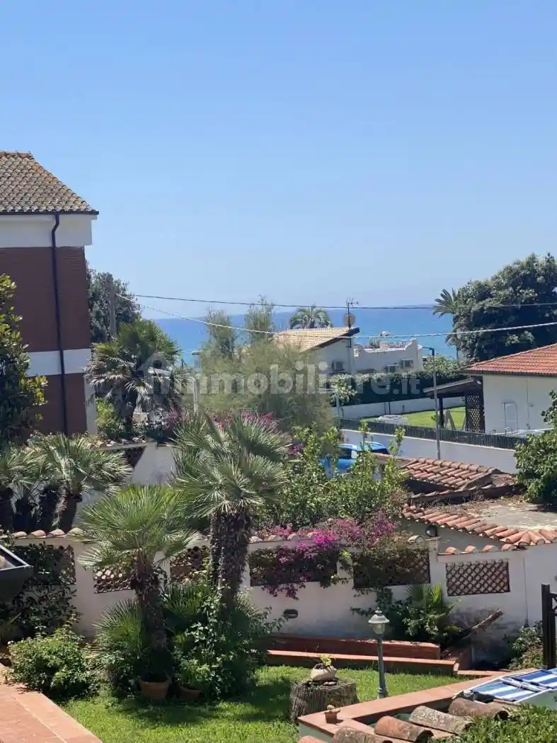 Villa in affitto a Terracina