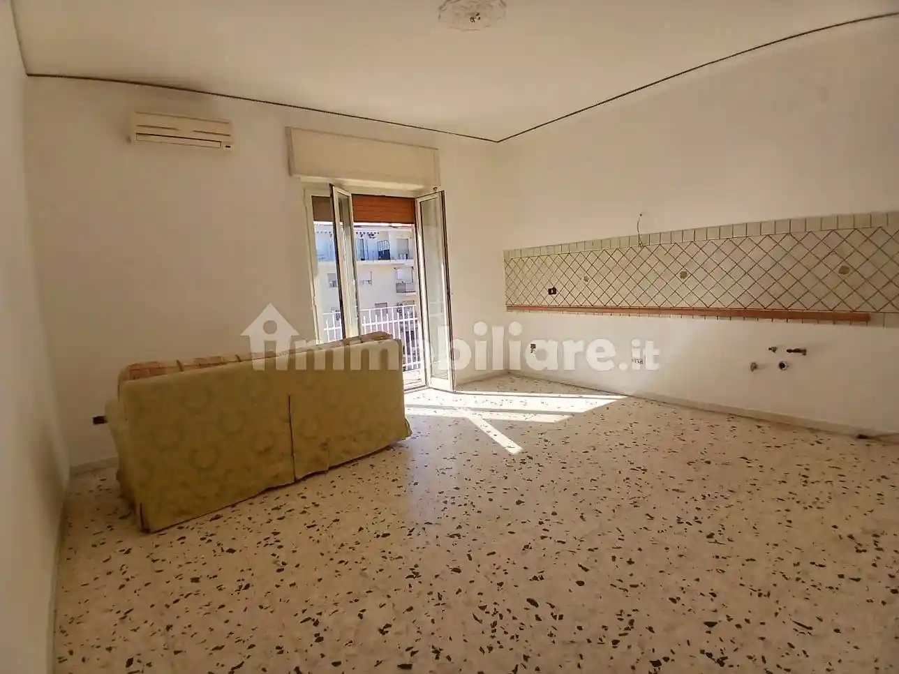 Quadrilocale buono stato, settimo piano, Centro, Casoria - foto 2