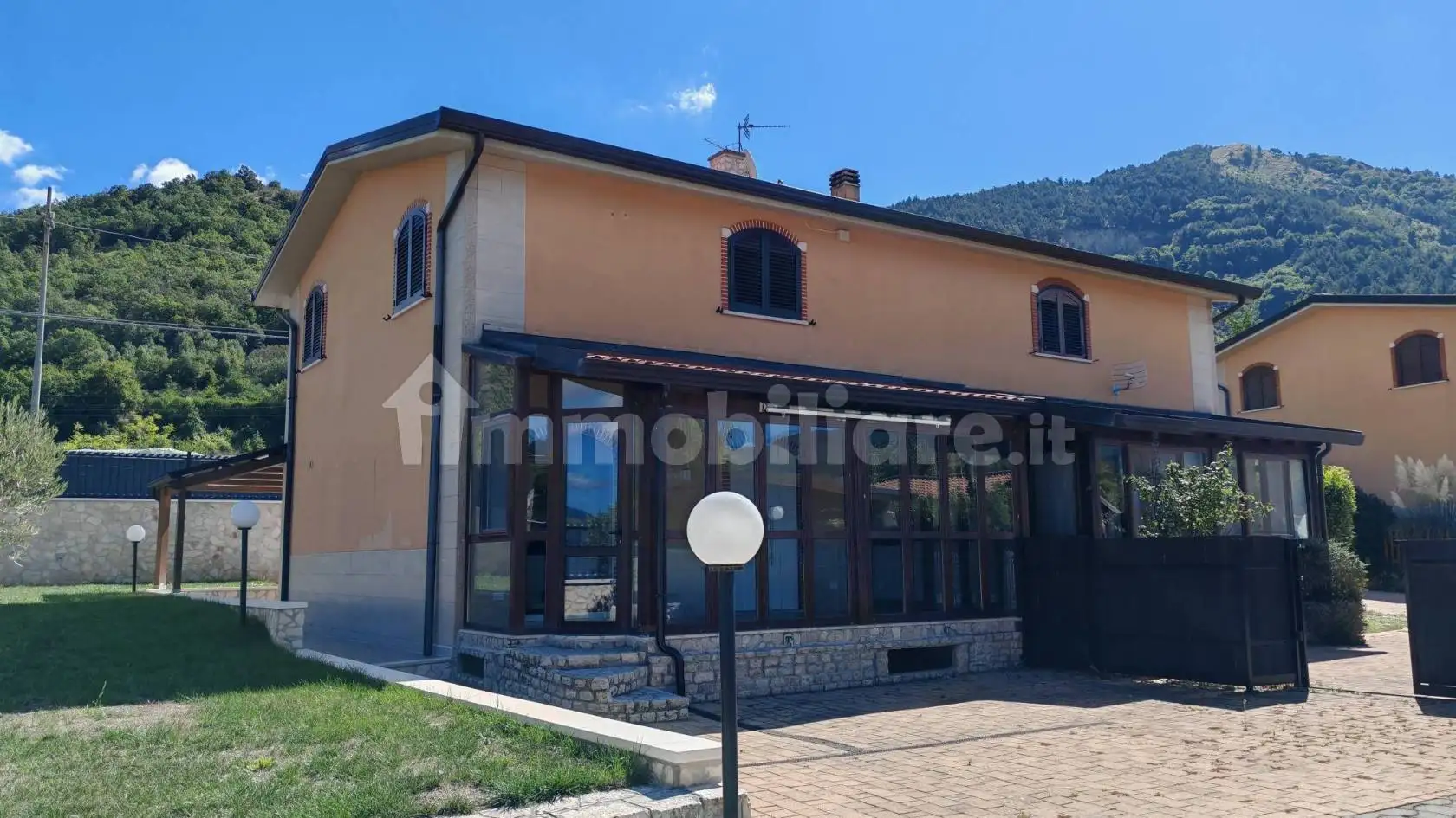 Villa in vendita a Pignola