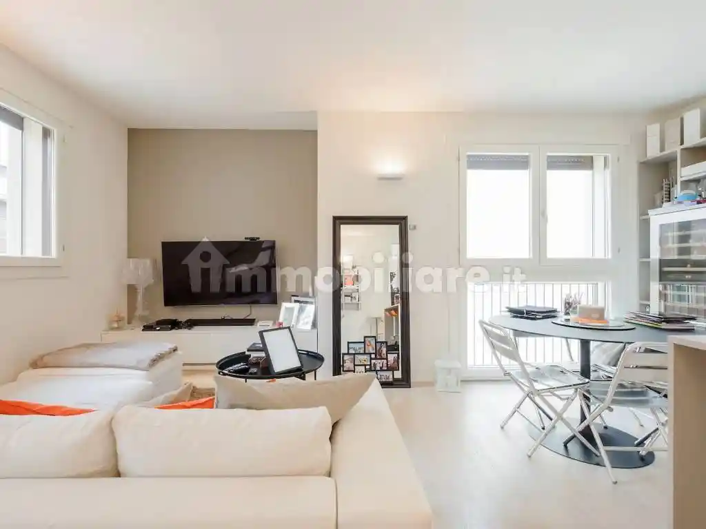 Trilocale viale Certosa 310, Musocco, Milano - foto 2