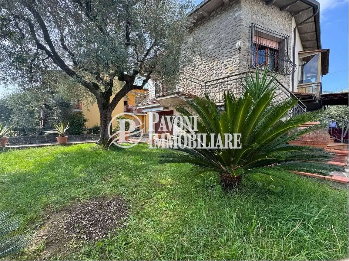 Villa in vendita a Pistoia