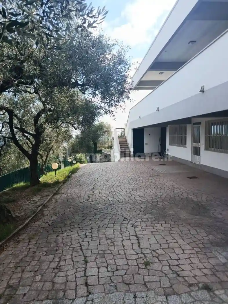 Trilocale buono stato, piano terra, Ri Alto, Chiavari - foto 2