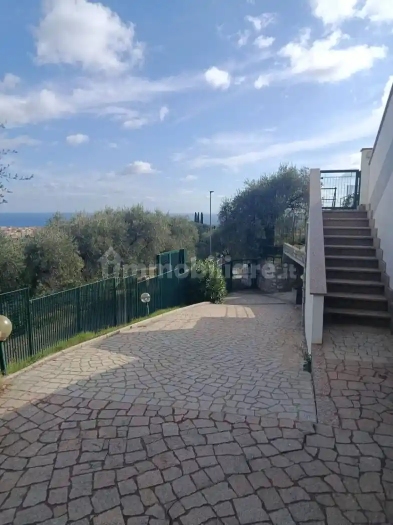 Trilocale buono stato, piano terra, Ri Alto, Chiavari - foto 4