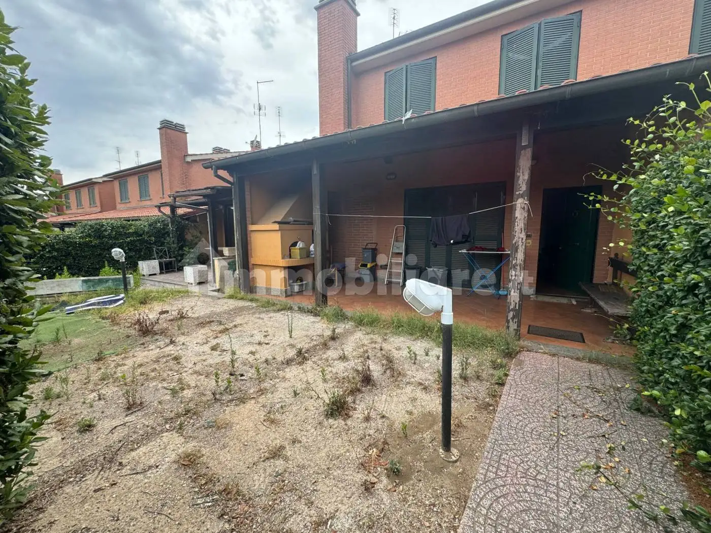 Villa plurifamiliare in vendita a Roma