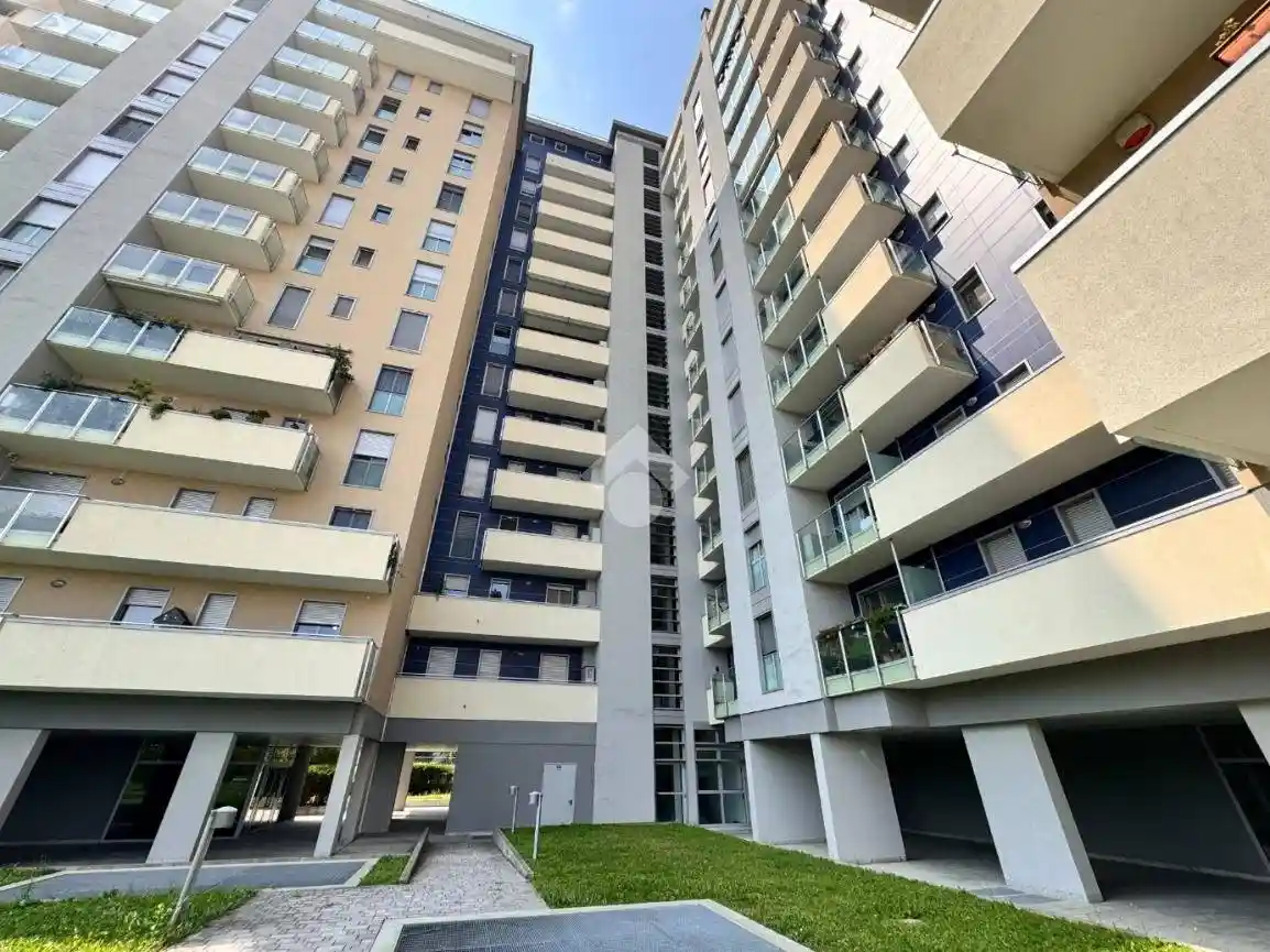 Trilocale via castellanza 7, Gallaratese, Milano - foto 2