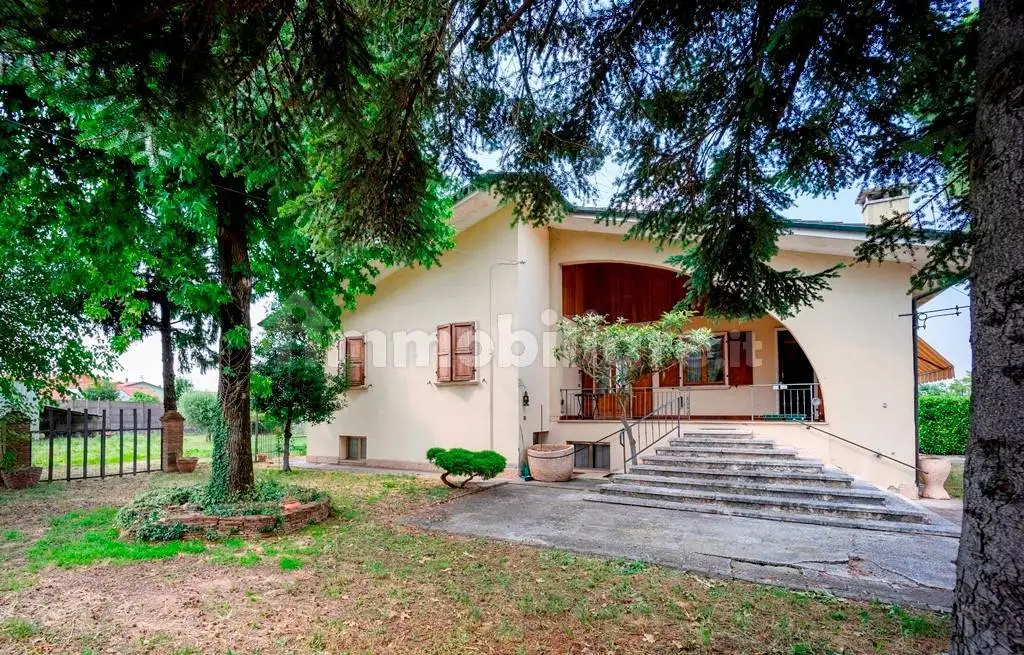 Villa unifamiliare, buono stato, 175 m², Centro, Albaredo d'Adige - foto 3
