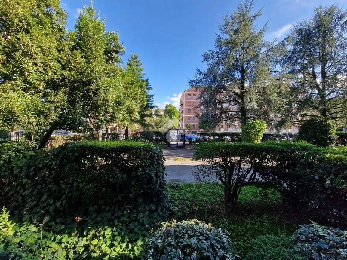 Bilocale via zurigo 12, Inganni, Milano - foto 2