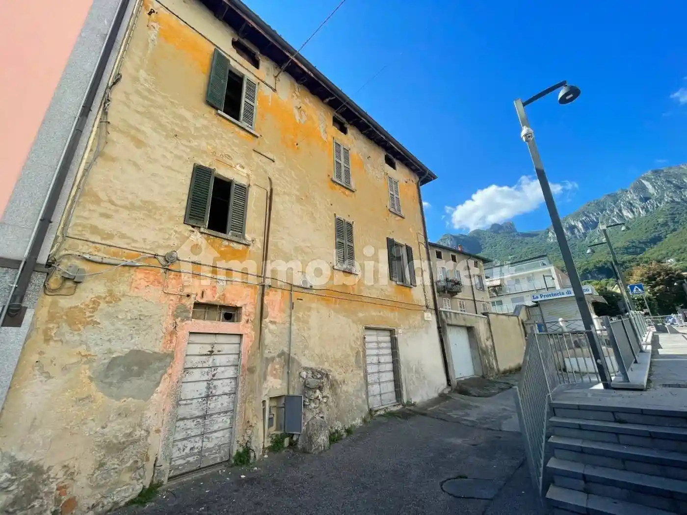 Casa indipendente in vendita a Valmadrera