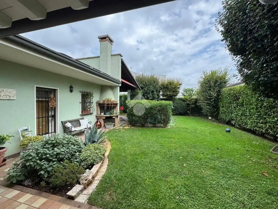 Villa in vendita a Santa Maria di Sala