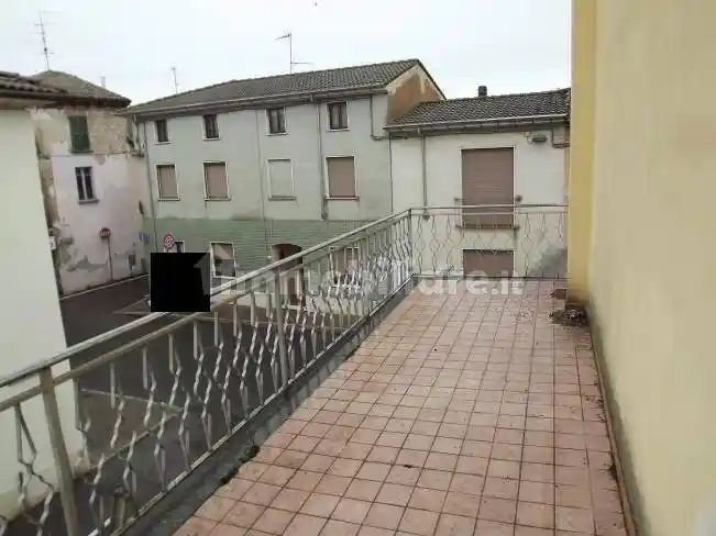 Appartamento in vendita a Lungavilla