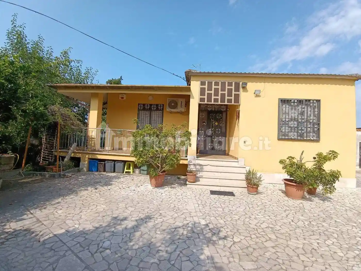 Villa in vendita a Aprilia