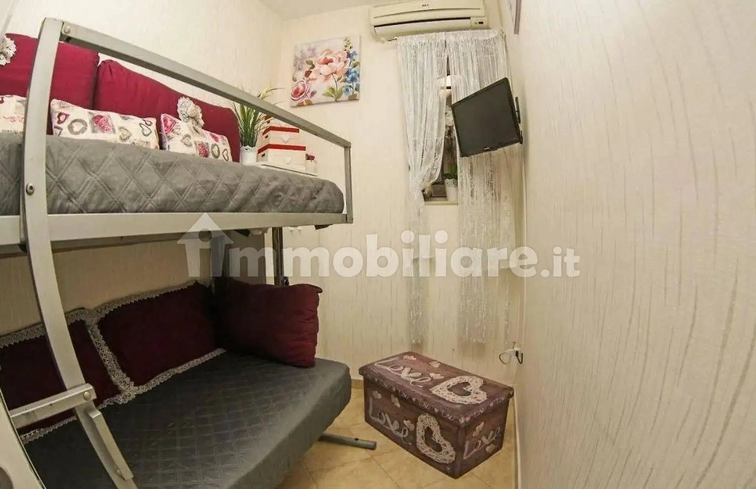 Appartamento in affitto a Napoli