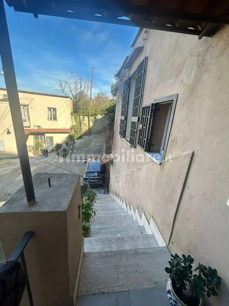 Appartamento in affitto a Napoli