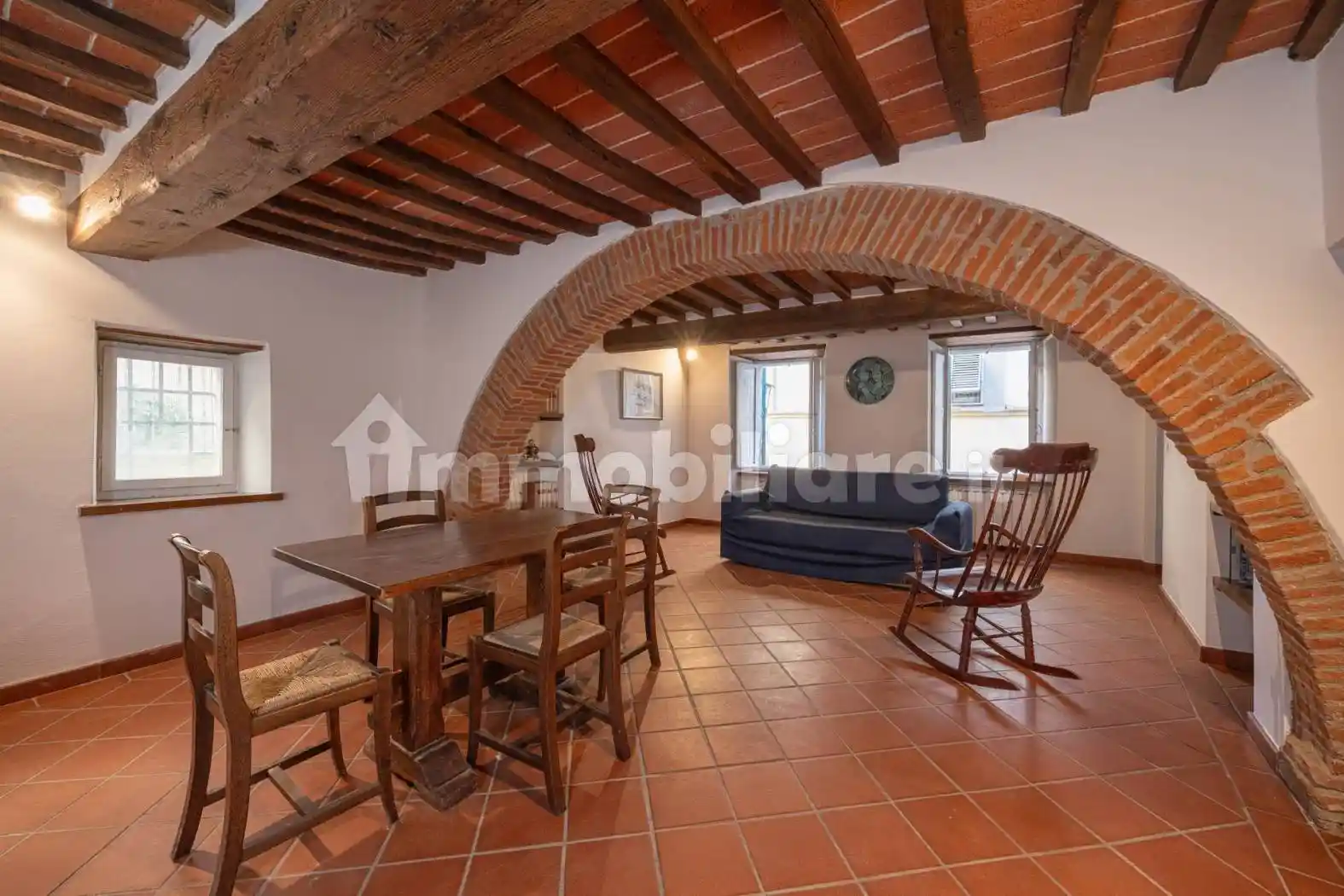 Casa indipendente in vendita a Arezzo