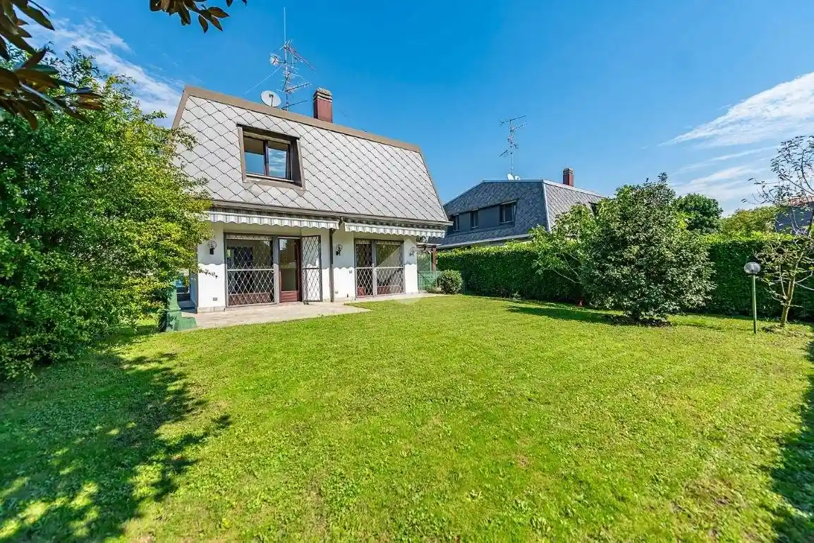 Villa unifamiliare via Don Giovanni Minzoni 2, Centro, Arese - foto 2