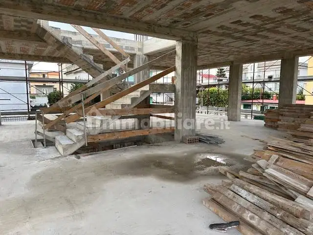 Palazzo - Edificio in Affitto - foto 5