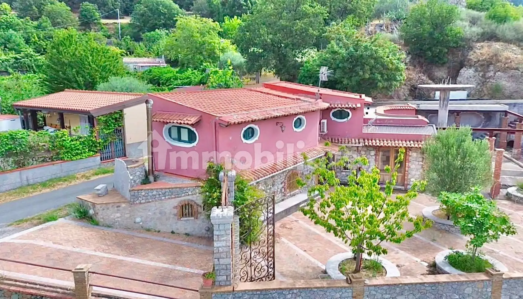 Palazzo - Edificio in Vendita - foto 3