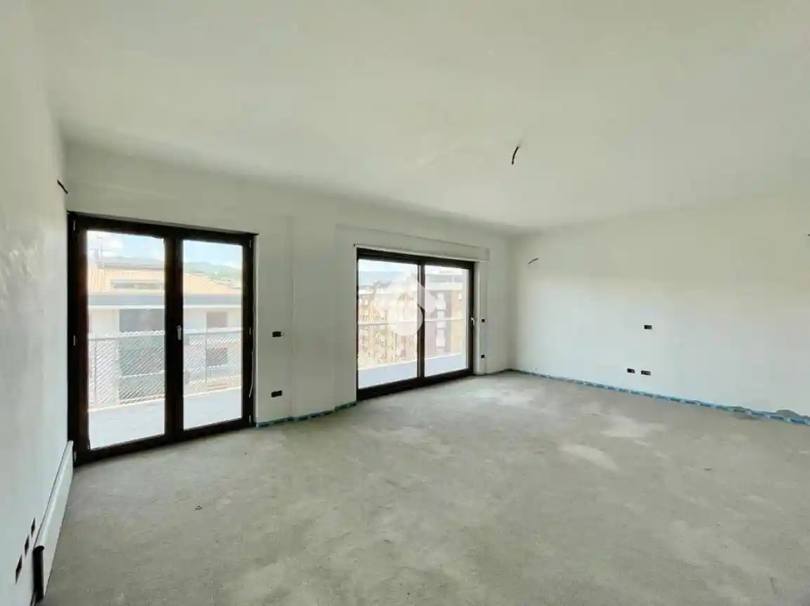 Trilocale via Crati 72, Roges, Rende - foto 2