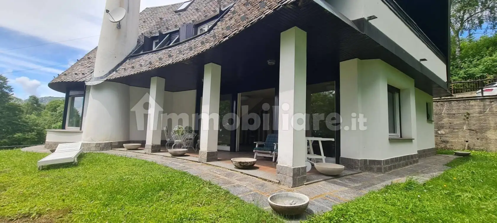 Villa unifamiliare via Privata Locatelli 6, Piani Resinelli II, Abbadia Lariana - foto 3