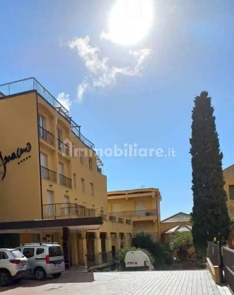 Palazzo - Edificio - foto 2