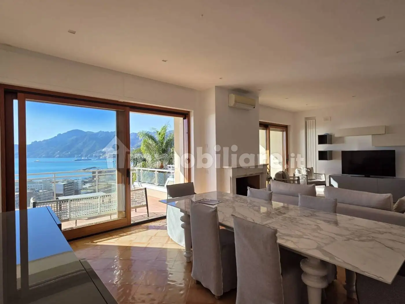 Casa indipendente in affitto a Salerno