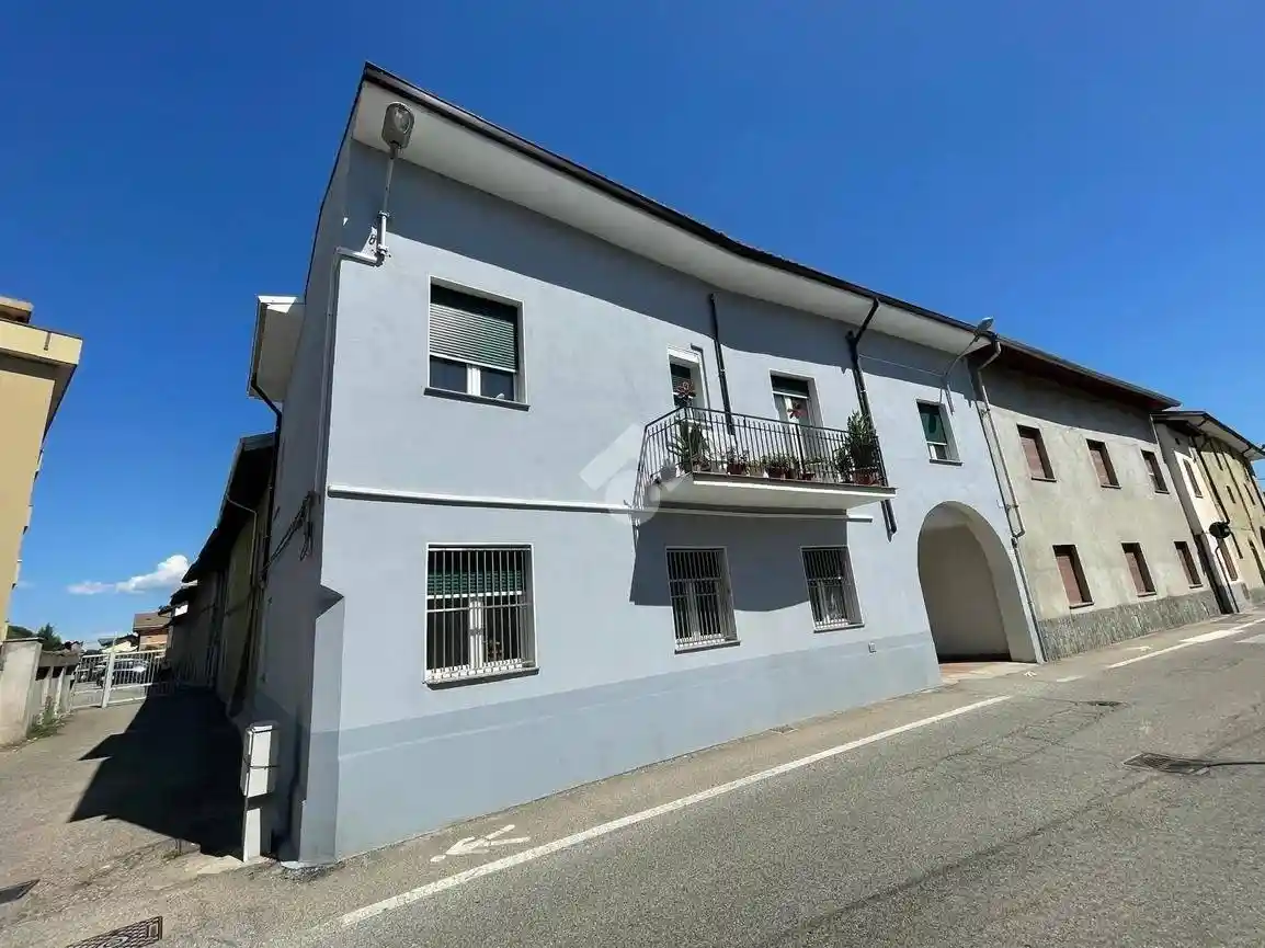 Villa bifamiliare via san michele 6, Pernate, Novara - foto 2