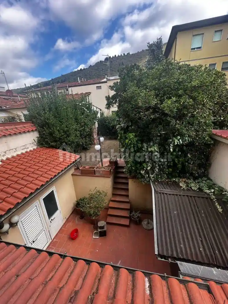 Villa unifamiliare, ottimo stato, 208 m², La Querce, Prato - foto 2