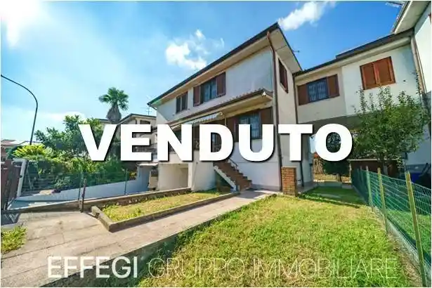 Villetta a schiera in vendita a Settala