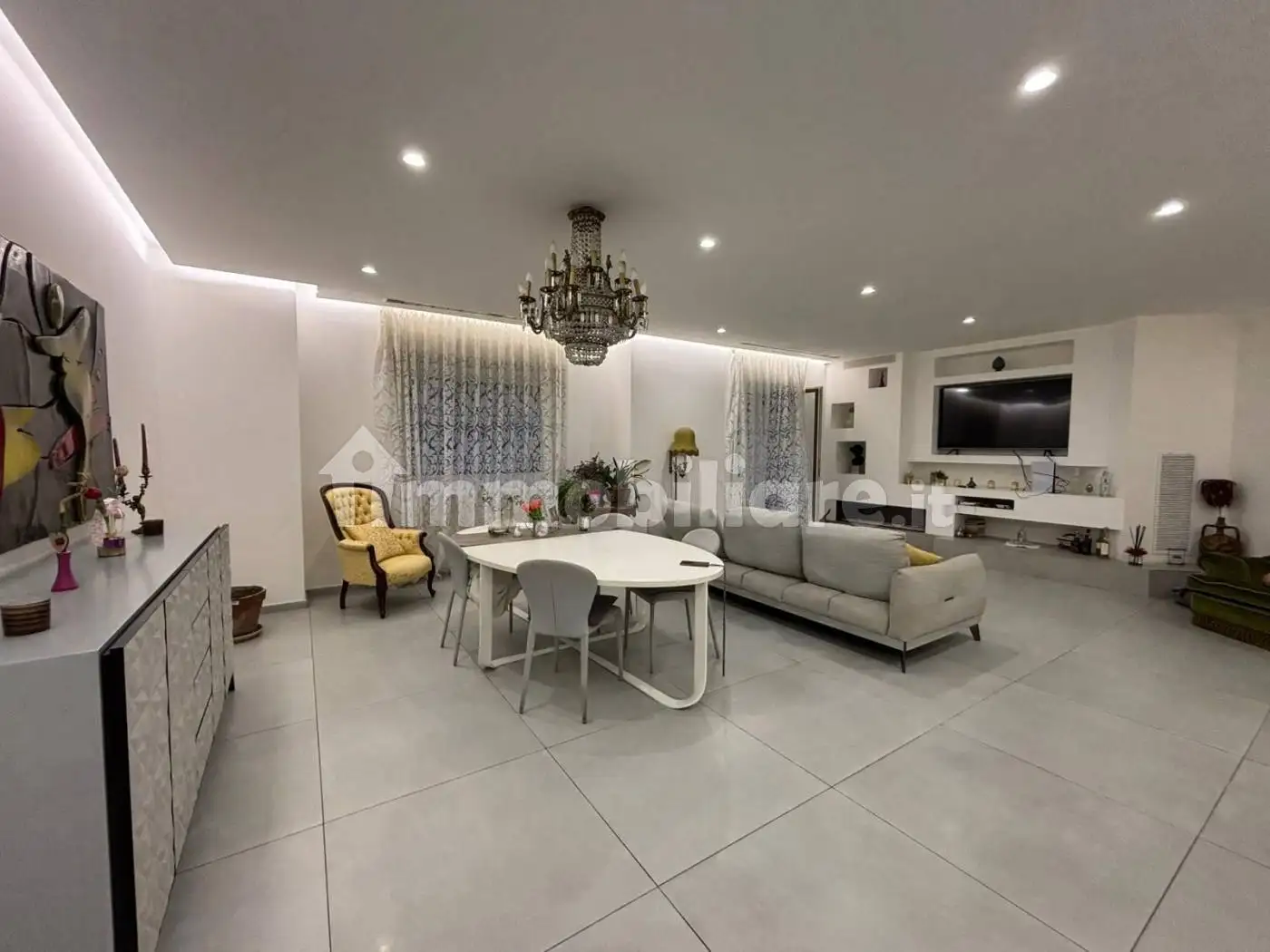 Appartamento in vendita a Salerno