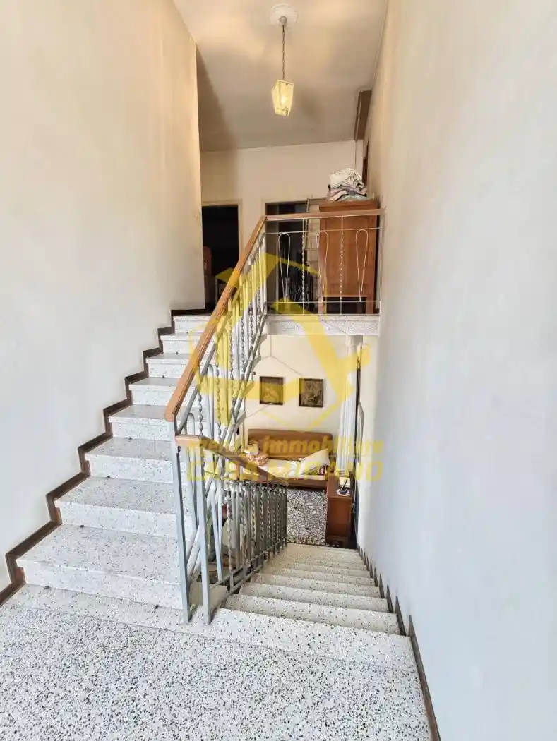 Terratetto unifamiliare 190 m², da ristrutturare, Scaltenigo, Mirano - foto 5