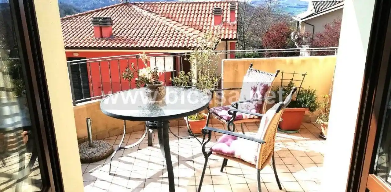 Appartamento in vendita a Mombaroccio