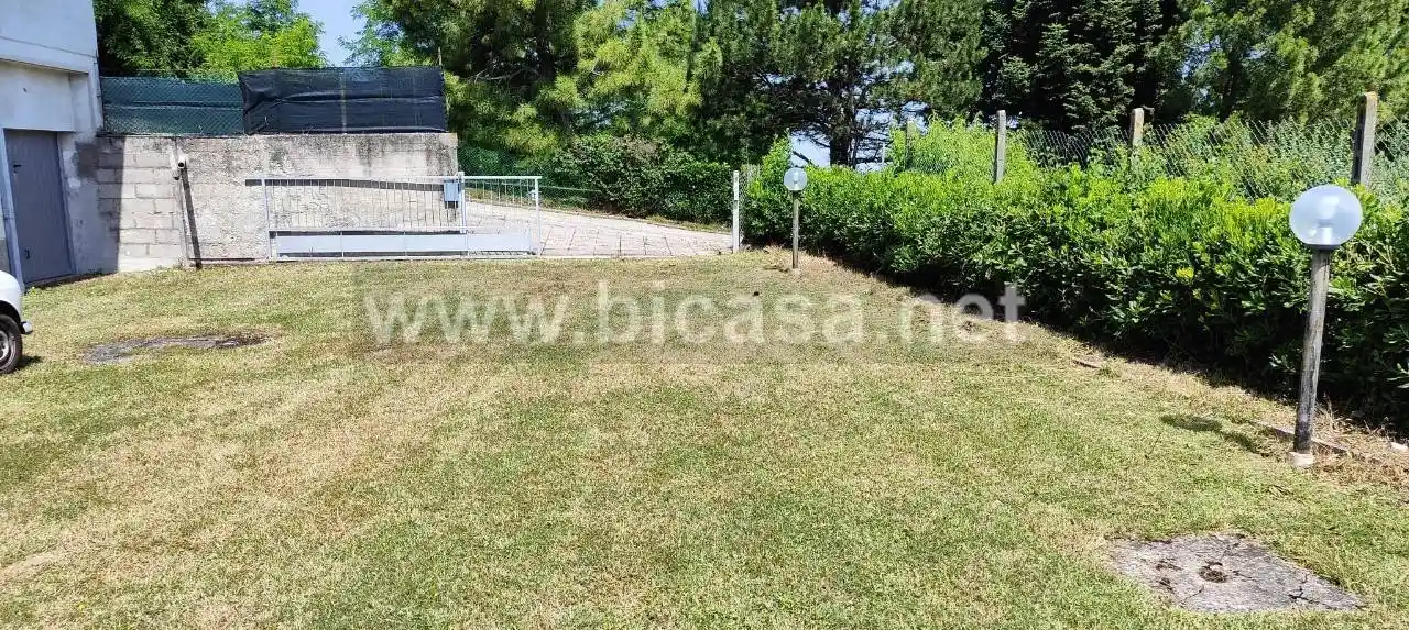 Rustico - Casale in vendita a Colli al Metauro