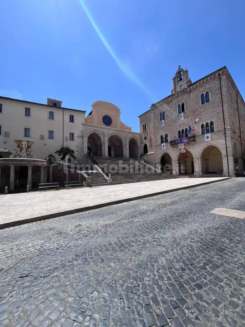 Palazzo - Edificio in vendita a Priverno