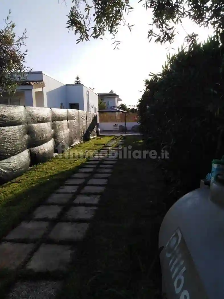 Villa unifamiliare via Lago di Bolsena 19, Fontane Bianche, Siracusa - foto 4