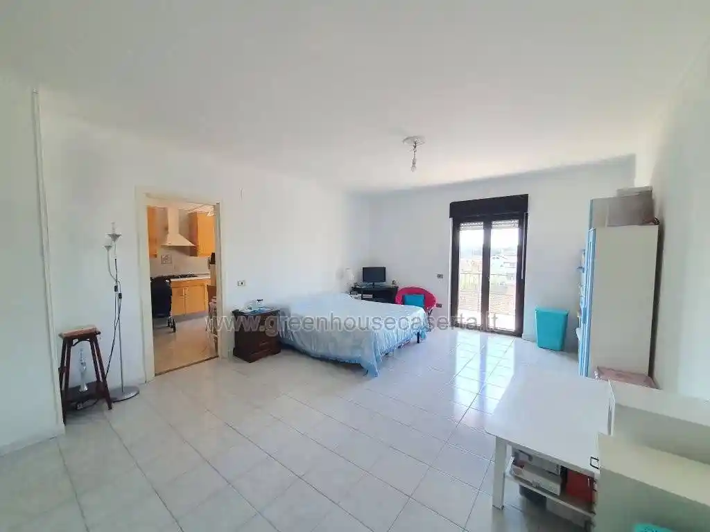 Trilocale via Martiri di Caiazzo 32, Ercole, Caserta - foto 2