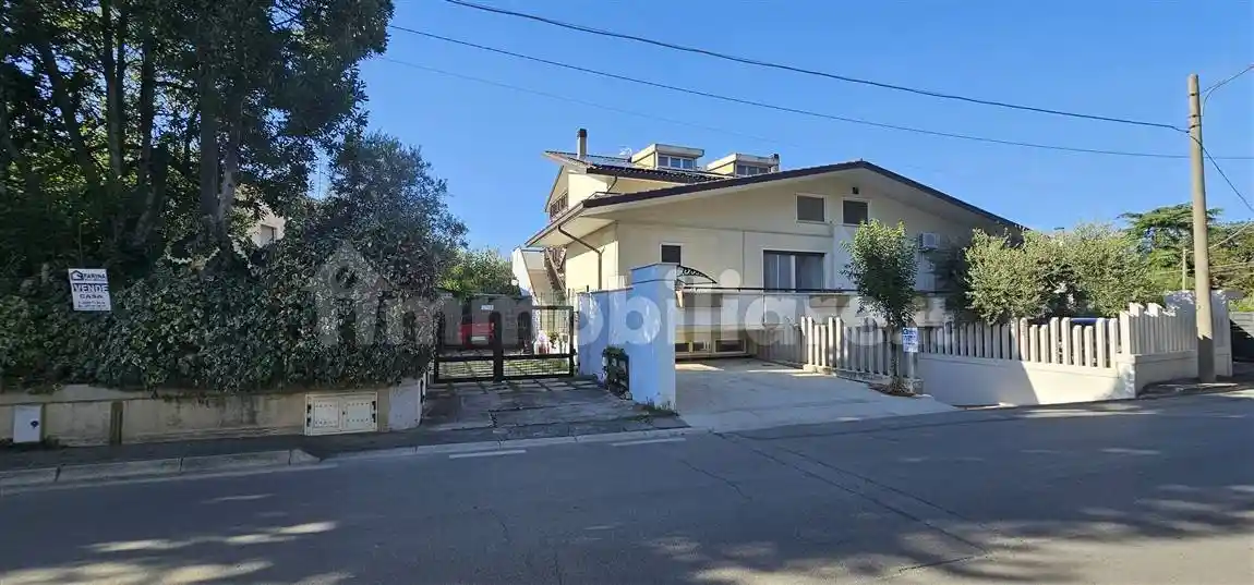 Villa bifamiliare Contrada Villa Martelli, Centro, Lanciano - foto 3